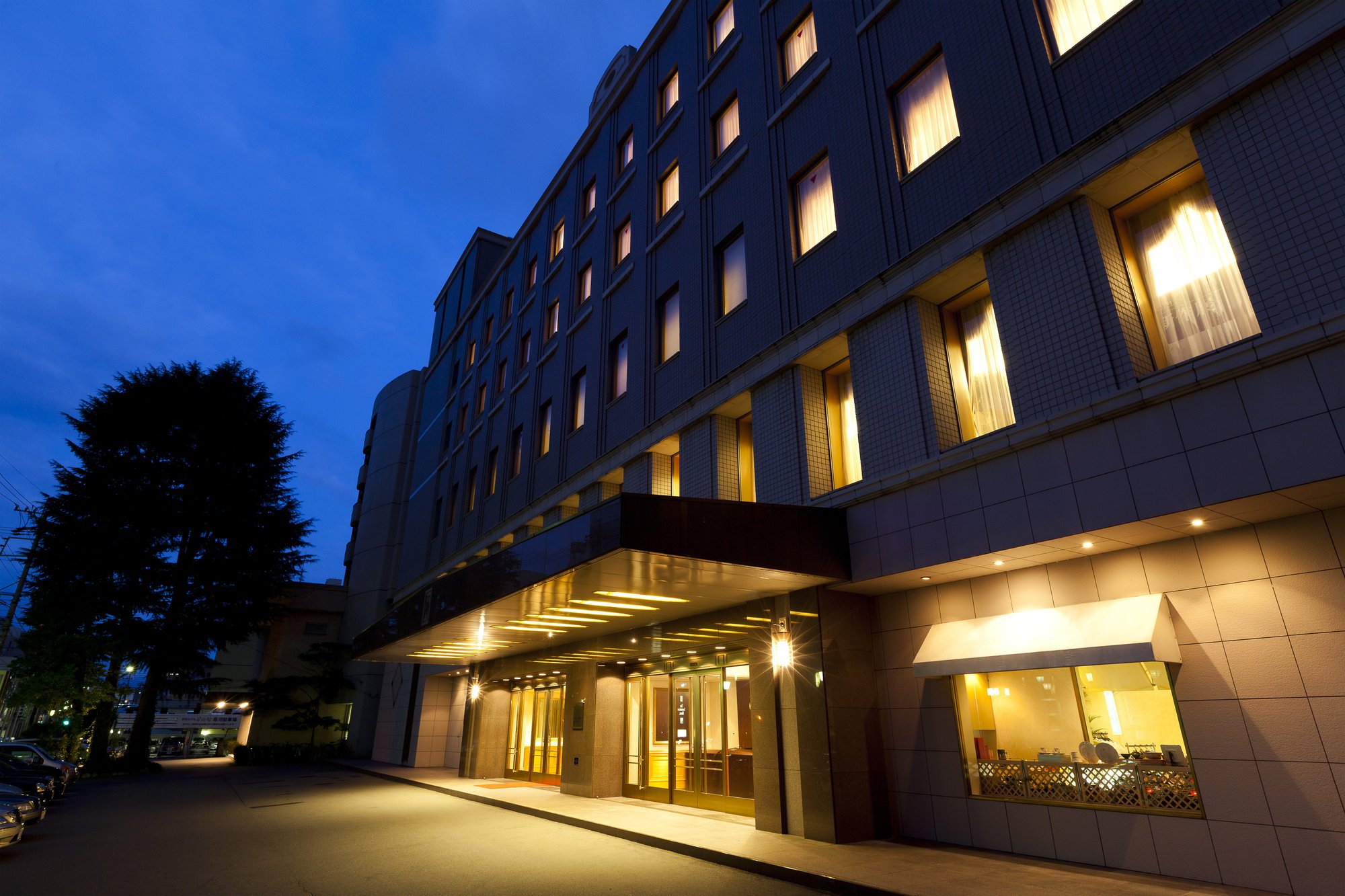 THE SAIHOKUKAN HOTEL(長野ホテル犀北館)